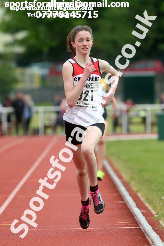 Girls under-15s and womens under-17s 3000 metres, North Eastern Track and Fields Champs., Middlesbrough. Photo: David T. Hewitson/Sports for All Pics